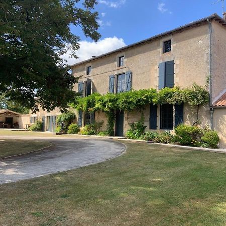 Bed and Breakfast Le Petit Manoir Brux Esterno foto