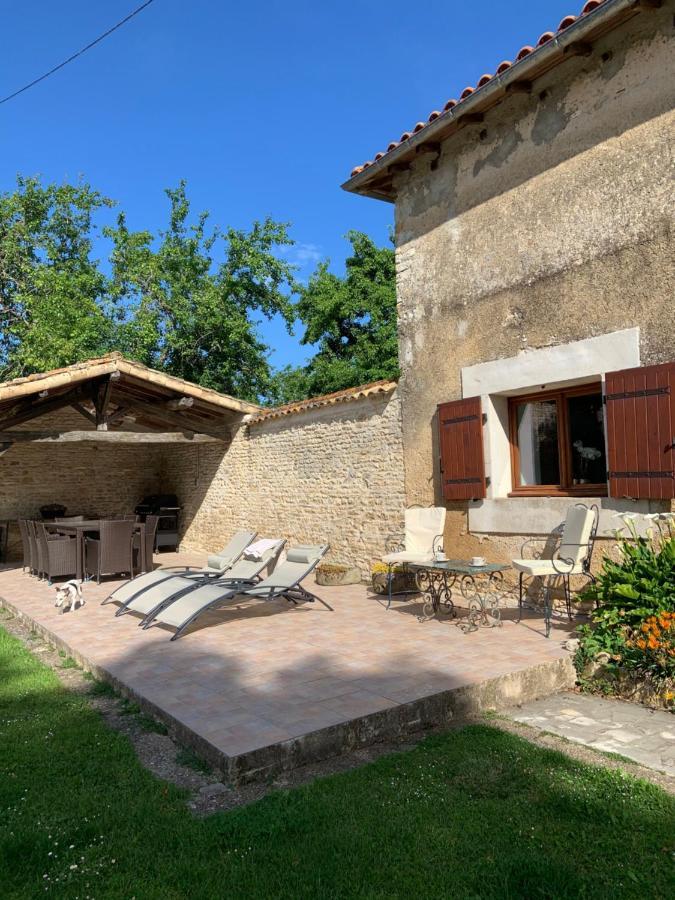 Bed and Breakfast Le Petit Manoir Brux Esterno foto